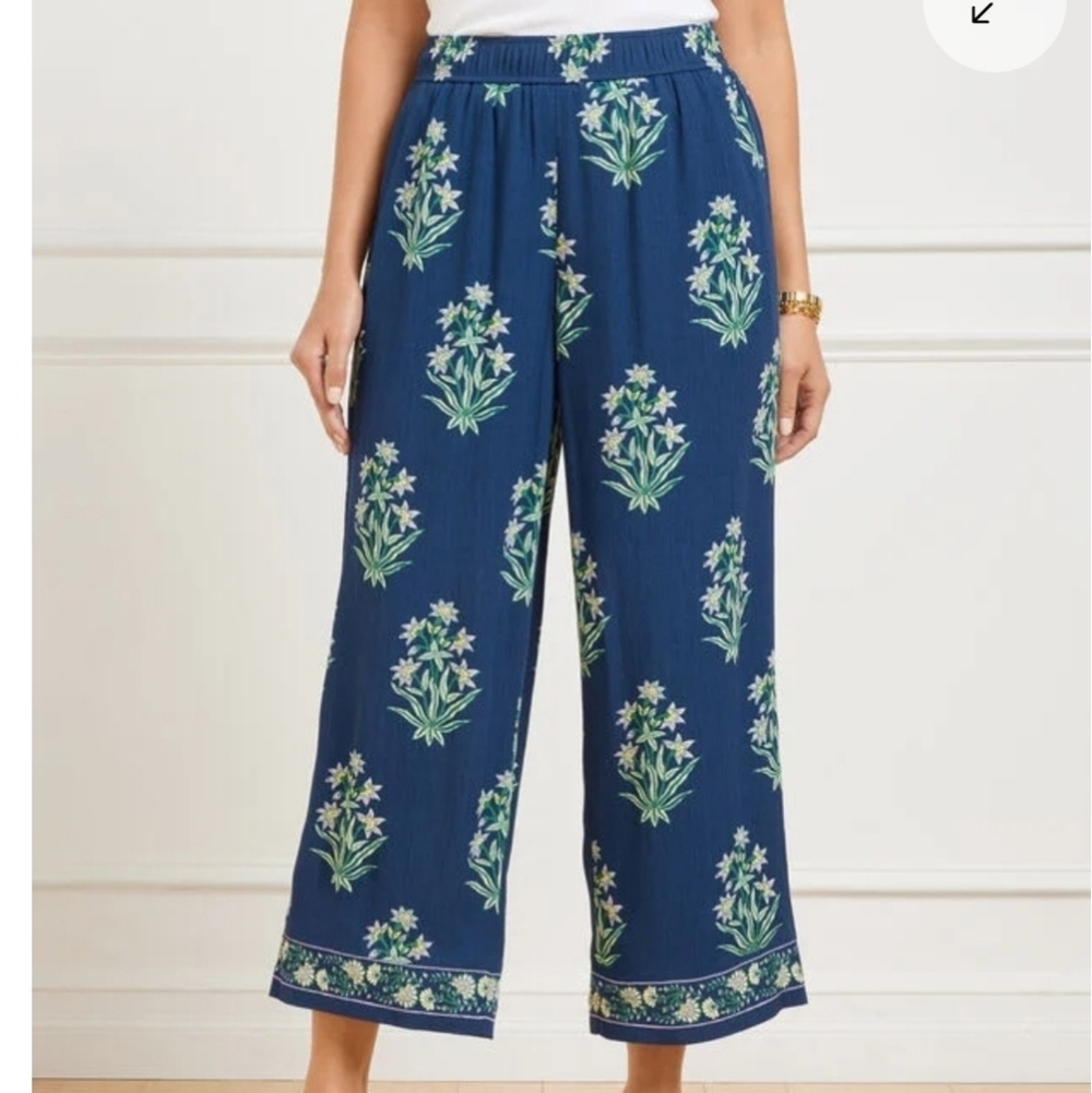 Talbots Cropped Floral Pants LP